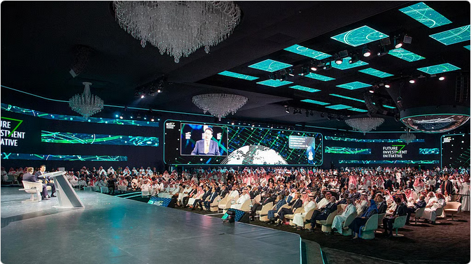 بدء جلسات النسخة التاسعة من مؤتمر مبادرة مستقبل الاستثمار في مركز الملك عبدالعزيز الدولي للمؤتمرات بالرياض 1 4 326