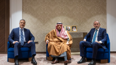 فيصل بن فرحان يبحث مع وزيري خارجية الأردن وتركيا تنسيق المواقف العربية والإسلامية 3 44 2 9