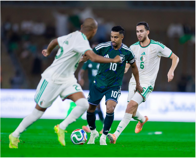 ثنائية حاسمة: الجزائر تتغلب على "الأخضر" ودياً في جدة 1 444 94