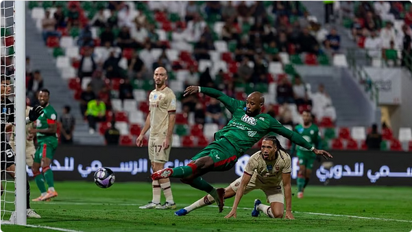 قمة إثارة في الدمام: الاتفاق يتصدى لريمونتادا الفيحاء ويخطف النقاط الثلاث 1 444 95