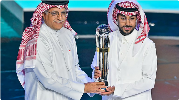 سالم الدوسري يتوّج بجائزة أفضل لاعب في آسيا 2025 1 5 343
