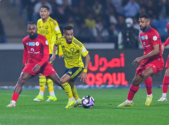 بصمة "الدون" وغريب تعيد النصر إلى الوصافة عبر بوابة ضمك 1 5 353