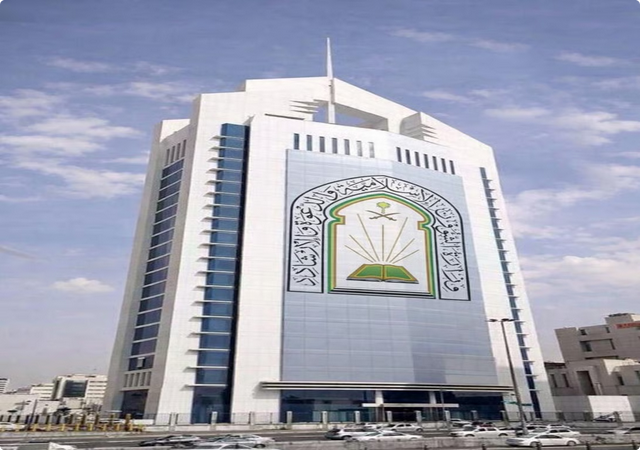 2610 منشطًا دعويًا وتوعويًا ينفّذها فرع الشؤون الإسلامية بعرعر خلال فبراير 1 5 6 1