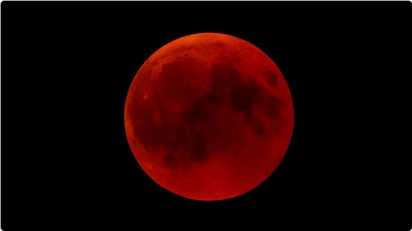 خسوف كلي للقمر يُشاهد في الدول العربية والإسلامية اليوم 1 55 105