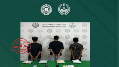 “مكافحة المخدرات” تقبض على 3 أشخاص لترويجهم 4.3 كجم من الهيروين 2 55 122
