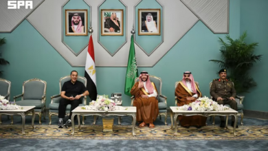 رئيس الوزراء المصري يغادر المدينة المنورة 3 55 150