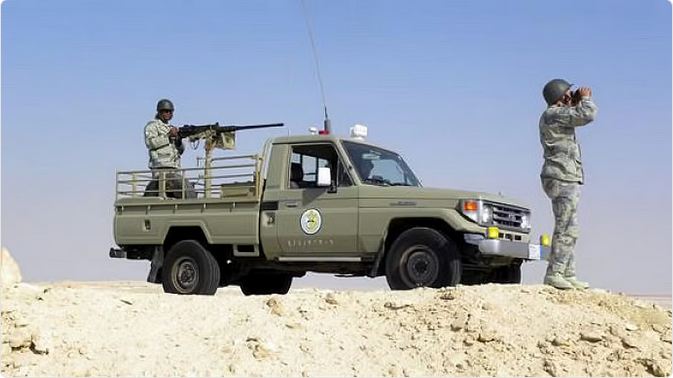 عسير: حرس الحدود يضبط 7 مهربين بحوزتهم 140 كجم من القات 1 55 2 1