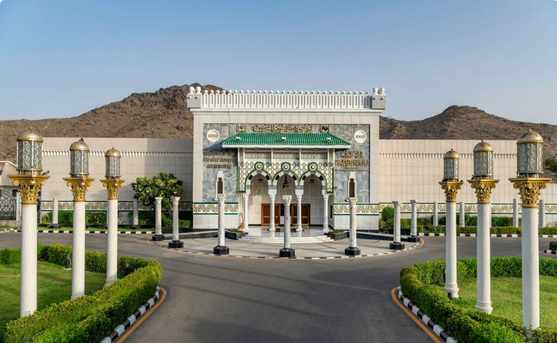 معرض عمارة الحرمين يوثّق تحولات المسجد الحرام والنبوي عبر العصور 1 555 110