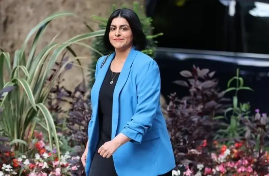 "تاريخ جديد: تعيين شابانا محمود أول وزيرة داخلية مسلمة في بريطانيا" 1 555 84