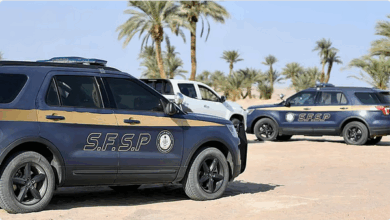 القوات الخاصة للأمن والحماية تضبط مخالفَين لنظام البيئة لاستغلالهما الرواسب في تبوك 4 555 95