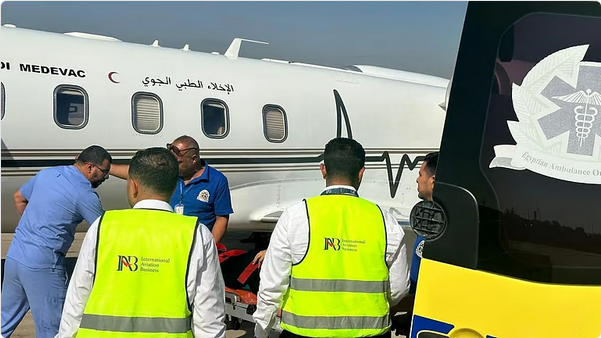 تنفيذ إخلاء طبي جوي لمواطنة في حالة حرجة من القاهرة إلى المملكة 1 6 369