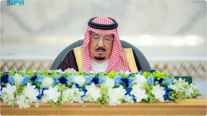 برئاسة خادم الحرمين.. مجلس الوزراء يصدر 10 قرارات ويوافق على نظام نزع ملكية العقارات للمصلحة العامة 1 7 338