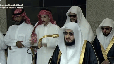 صلاة الغائب على سماحة المفتي العام للمملكة في المسجد الحرام 2 7 352