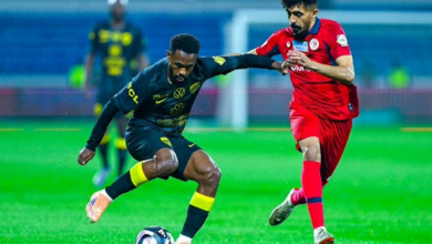 تعادل بطعم الخسارة.. الاتحاد ينجو من فخ ضمك ويفقد "فابينهو" بالحمراء 2 7 379