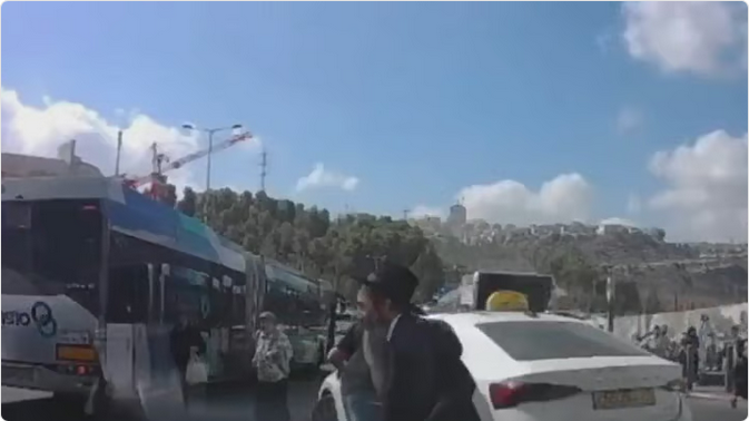 هجوم إطلاق نار في القدس يسفر عن مقتل 7 وإصابة 14 شخصًا 1 77 108