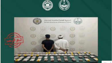 مكافحة المخدرات بعسير تقبض على مواطنين لترويجهما (52,500) قرص خاضع للتنظيم الطبي 3 77 127