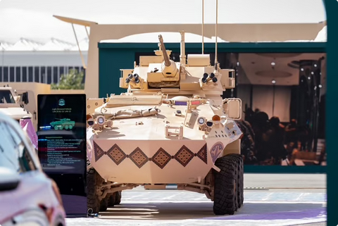 نقوش نجدية تزيّن مركبة الحرس الوطني في معرض الدفاع العالمي 1 77 144