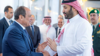 رئيس جمهورية مصر العربية يغادر جدة وسمو ولي العهد في مقدمة مودعيه 11 77 150