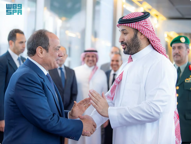 رئيس جمهورية مصر العربية يغادر جدة وسمو ولي العهد في مقدمة مودعيه 1 77 150