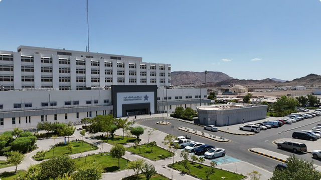 فريق طبي ينقذ معتمرًا مصريًا ثمانينيًا من تمدد خطير في الشريان الأورطي بالمدينة 1 77 2 22