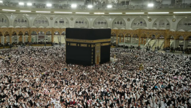 مشاهد إيمانية لطواف لا ينقطع في صحن المطاف فجر 15 رمضان 16 77 3 3