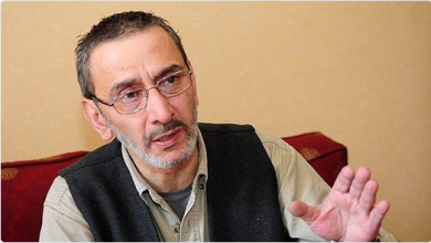 رحيل قامة فنية: زياد الرحباني يترك إرثًا موسيقيًا ومسرحيًا فريدًا 2 77 99