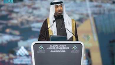 وزير الموارد البشرية يفتتح النسخة الثالثة من المؤتمر الدولي لسوق العمل بالرياض 7 777 136