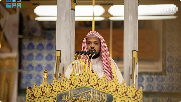 الحذيفي في خطبة المسجد النبوي: التقوى معيار الكرامة وحسن الخلق من كمال الإيمان 1 8 2 13
