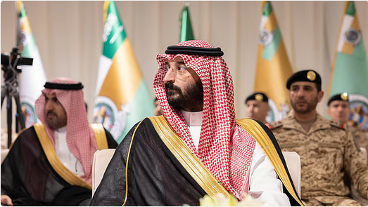 وزير الحرس الوطني يتفقد قطاعي الأمن والصحة بالمدينة المنورة 1 8 2 6