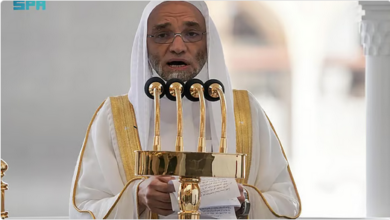 إمام الحرم المكي: الإنسان ضعيف بطبعه ولا نجاة إلا بالاعتماد على الله والتحذير من الإعجاب بالنفس 16 8 399