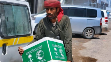 مركز الملك سلمان للإغاثة يوزع 1,350 كرتون تمر على المستحقين في تعز اليمنية 5 88 108