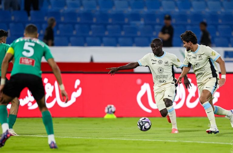 كانتي ينقذ الاتحاد ويسجل هدف الفوز القاتل في مرمى النجمة بدوري روشن 1 88 120