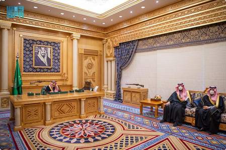 أمام خادم الحرمين .. أصحاب السمو والمعالي الذين صدرت الأوامر الملكية بتعيينهم في مناصبهم الجديدة يتشرفون بأداء القسم 1 88 159