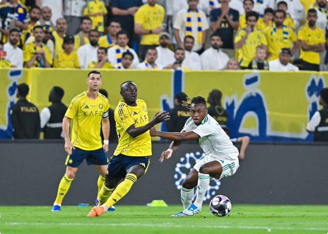 النصر يحسم قمة الأهلي بثنائية رونالدو وكومان ويقترب من لقب دوري روشن 1 88 182