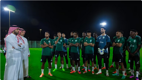 قبل مواجهة العراق الحاسمة.."الفيصل" يدعم لاعبي الأخضر: ثقتنا بكم كبيرة يا أبطال 1 888 103