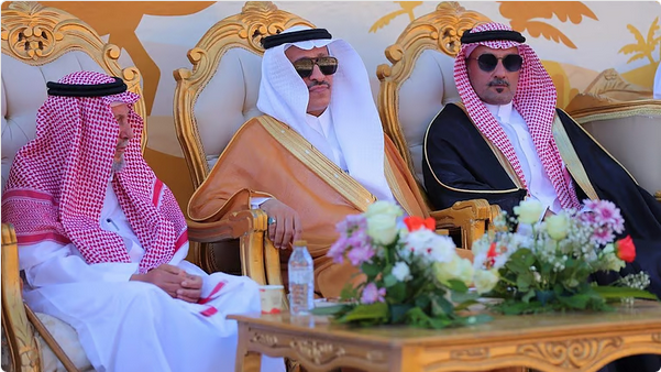 محافظ أضم يفتتح مهرجان الإبل والحرف اليدوية 1 888 126