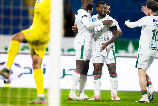 الاتفاق يعبر النجمة برباعية مثيرة 1 9 2 15