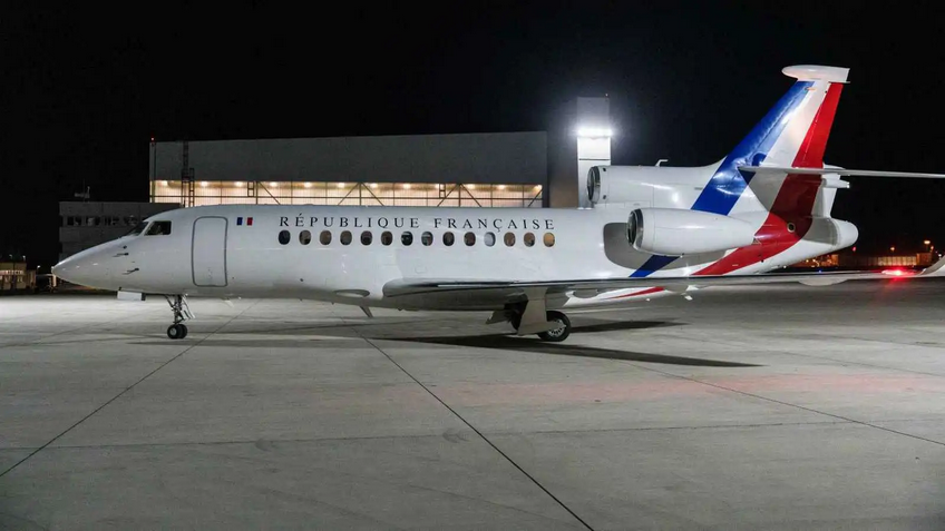 لأسباب احترازية.. شلل في حركة الملاحة بمطار "كولونيا بون" الألماني إثر اختراق أمني 1 9 2 19