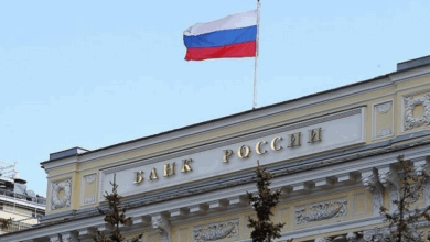 المركزي الروسي يرفع سعر صرف الدولار واليورو أمام الروبل 4 9 2 3