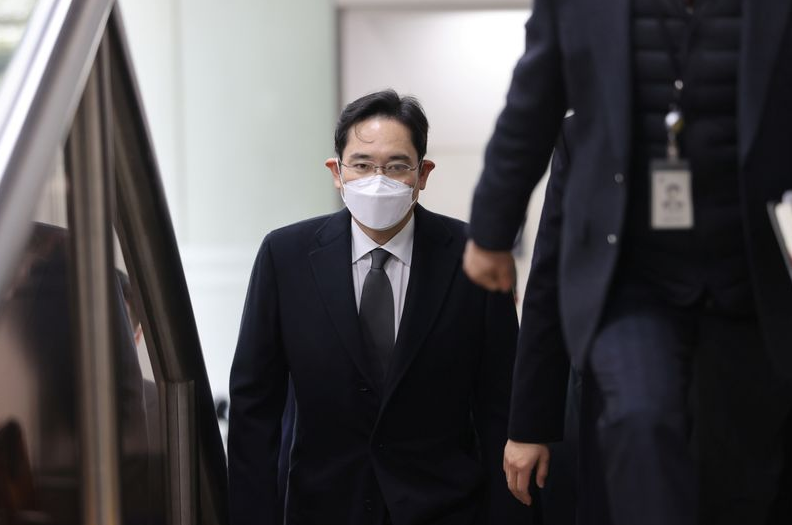 براءة رئيس سامسونج من تهم الاحتيال والتلاعب بالأسهم 1 99 157