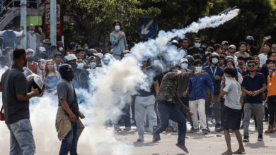 مظاهرات نيبال تخلف 51 قتيلاً وفرار آلاف السجناء 3 99 189