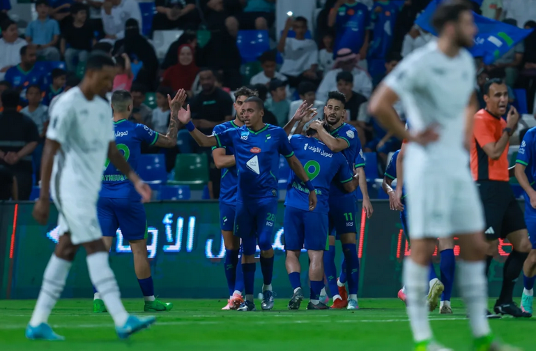 الفتح يضرب الشباب بثلاثية ويوسع الفارق عن منطقة الهبوط 1 99 2 1