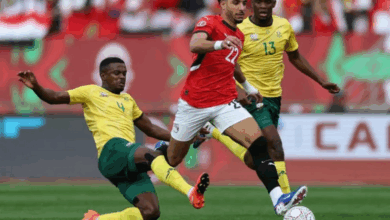 بـ 10 لاعبين وهدف "صلاح".. الفراعنة يطيرون إلى ثمن نهائي أمم أفريقيا من بوابة "البافانا بافانا" 5 99 2 12