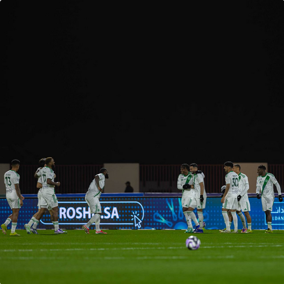 قطار الأهلي يدهس طموحات نيوم بثلاثية.. و"الراقي" يخطف وصافة دوري روشن من تبوك 1 99 242