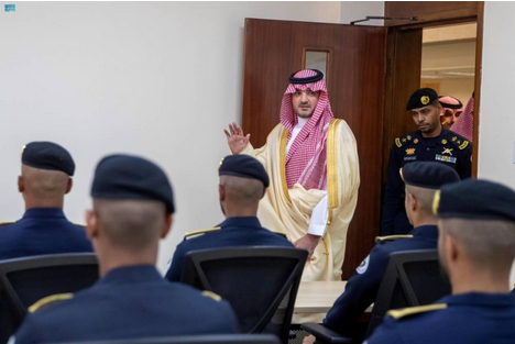 وزير الداخلية يزور كلية الملك فهد الأمنية ويتابع سير العمل فيها 1 99 97