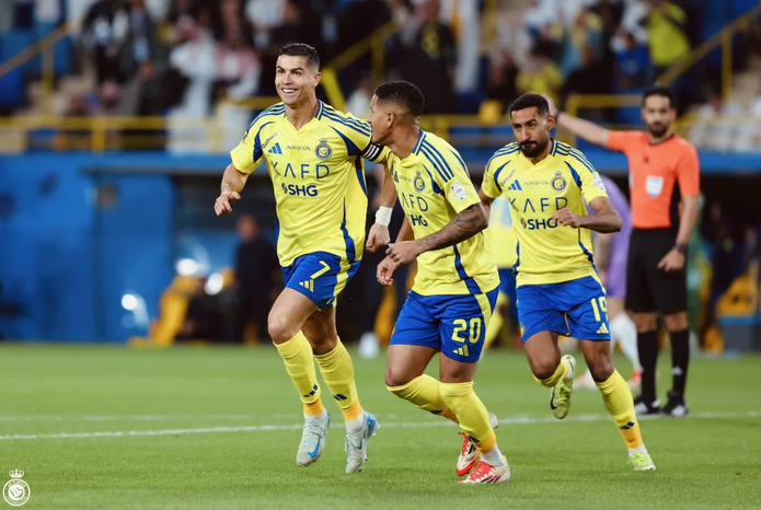 النصر يهزم الخلود بثلاثية في دوري روشن 1 999 122