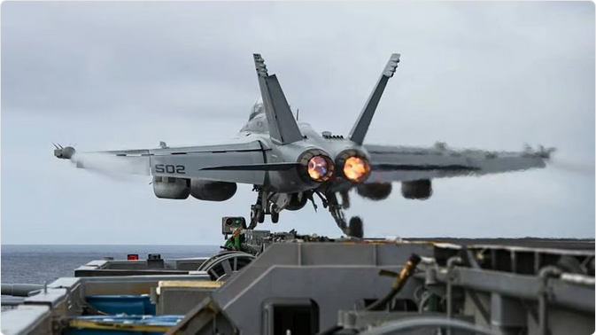 تحطم طائرتين تابعتين للبحرية الأمريكية في بحر الصين الجنوبي 1 999 177