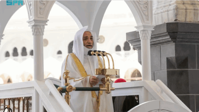 خطيب المسجد الحرام الشيخ فيصل غزاوي: الابتلاء على قدر إيمان العبد يتنوع بين الخير والشر ويمضي على كل الخلق. 2 999 2 17