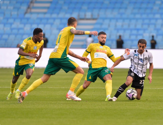 شباك مستعصية.. الشباب يتعثر في فخ التعادل أمام "عشرة" لاعبين من الخليج 1 999 208