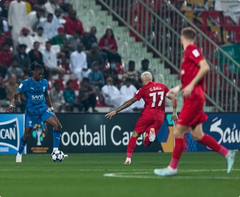 الهلال يكتفي بنقطة التعادل أمام صمود شباب الأهلي في سهرة آسيوية 1 999 213